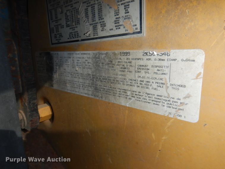 image for item DN2561 1999 Sterling L9500  semi truck