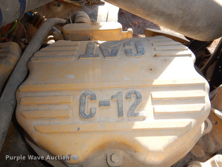 image for item DN2561 1999 Sterling L9500  semi truck