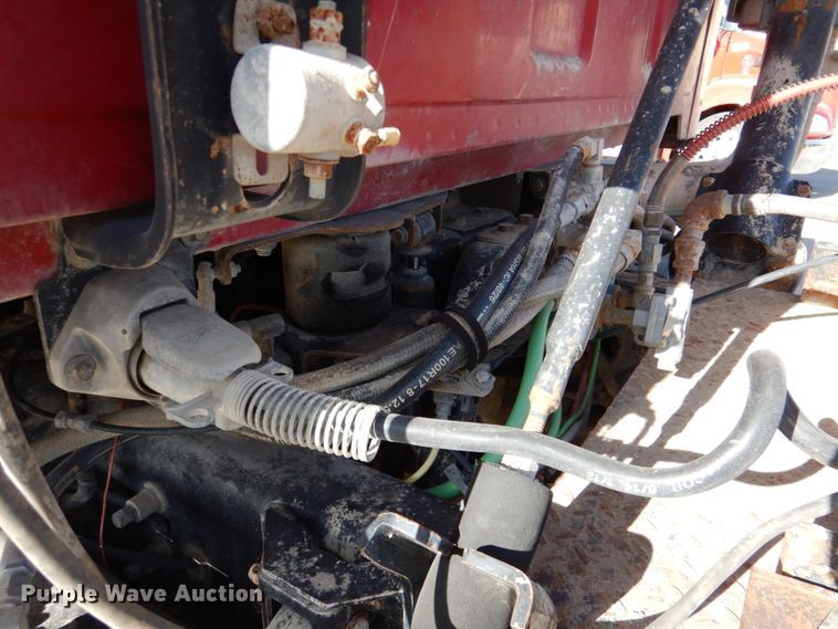 image for item DN2561 1999 Sterling L9500  semi truck