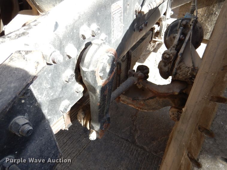 image for item DN2563 2000 Mack DM690S  ready mix truck