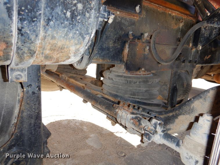 image for item DN2563 2000 Mack DM690S  ready mix truck