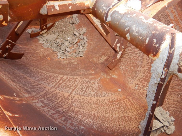 image for item DN2563 2000 Mack DM690S  ready mix truck