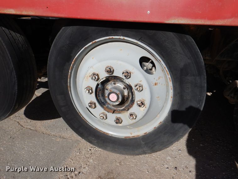 image for item DN2563 2000 Mack DM690S  ready mix truck