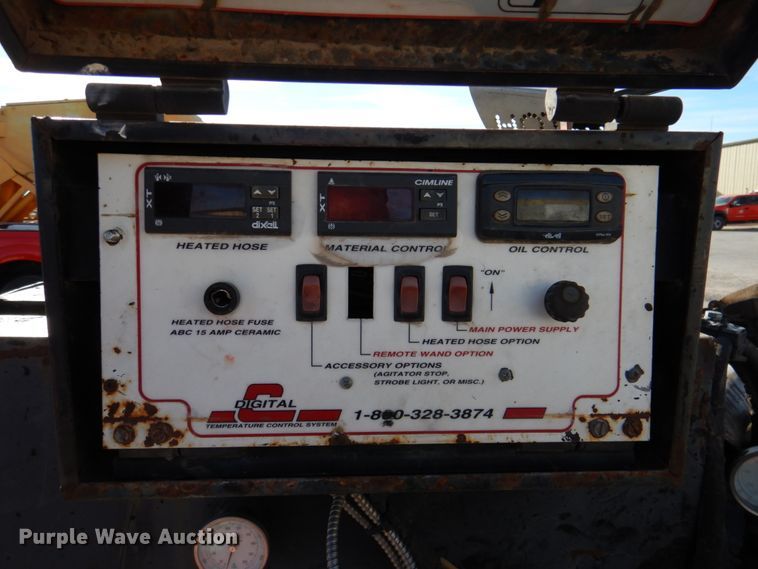 image for item DN2566 2001 Cimline Magma 230  melter applicator