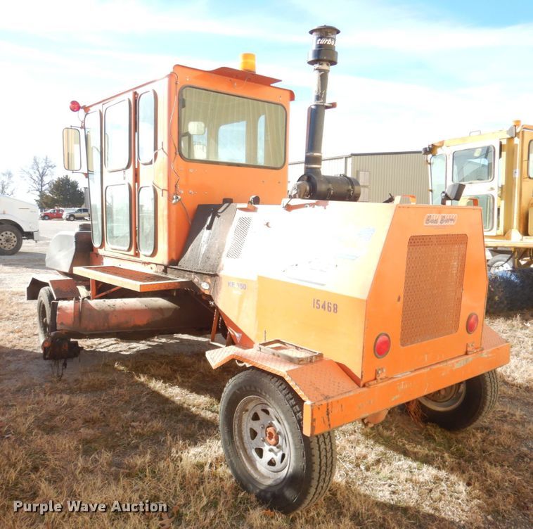 image for item DN2568 2016 Broce KR350  broom