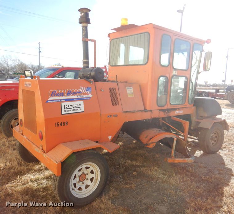 image for item DN2568 2016 Broce KR350  broom