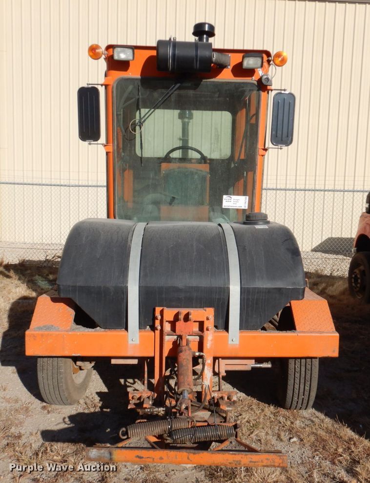 image for item DN2568 2016 Broce KR350  broom