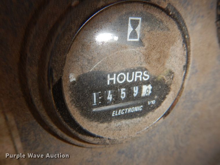 image for item DN2568 2016 Broce KR350  broom