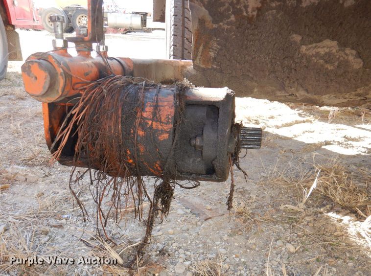 image for item DN2568 2016 Broce KR350  broom