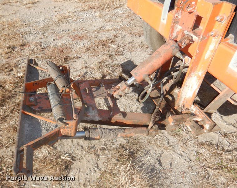 image for item DN2568 2016 Broce KR350  broom