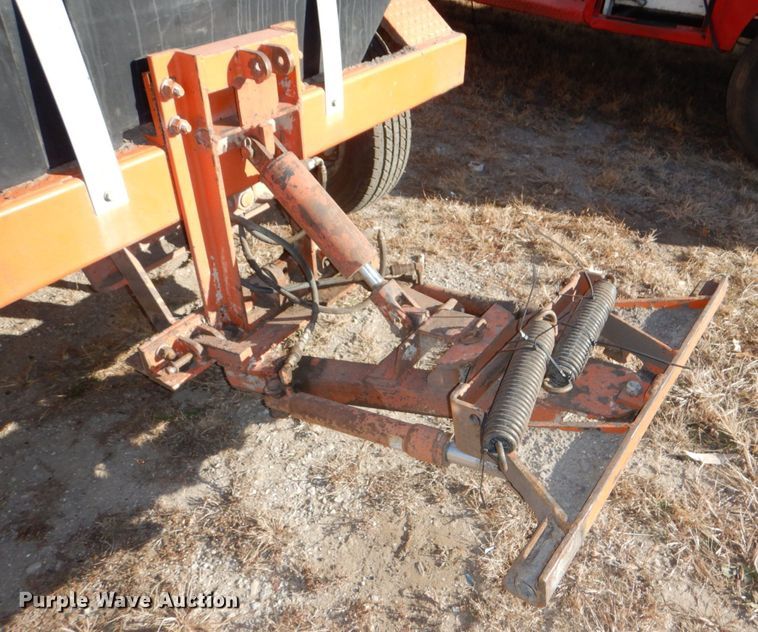 image for item DN2568 2016 Broce KR350  broom