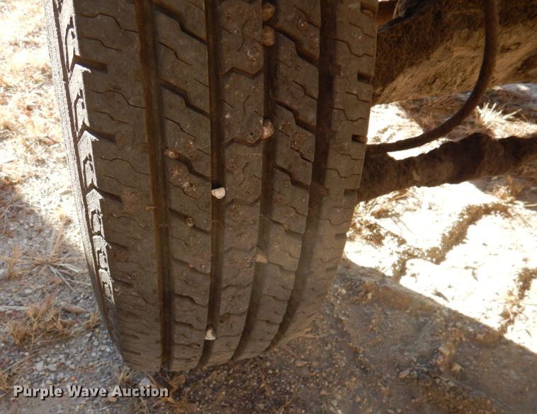 image for item DN2568 2016 Broce KR350  broom