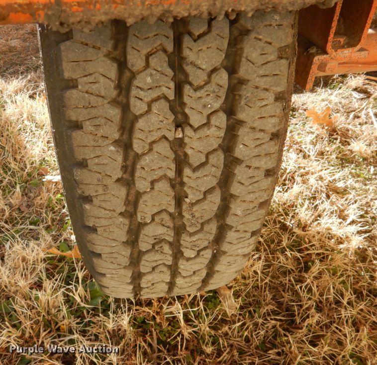 image for item DN2568 2016 Broce KR350  broom