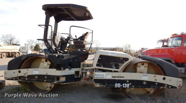 image for item DN2571 Ingersoll Rand DD-138  double drum vibratory roller