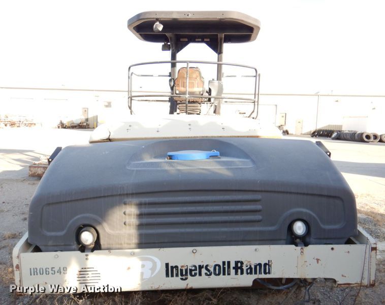 image for item DN2571 Ingersoll Rand DD-138  double drum vibratory roller