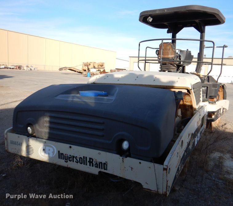 image for item DN2571 Ingersoll Rand DD-138  double drum vibratory roller