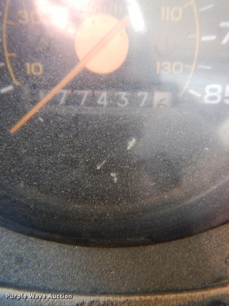 image for item DN2620 1989 GMC C7000  crane truck