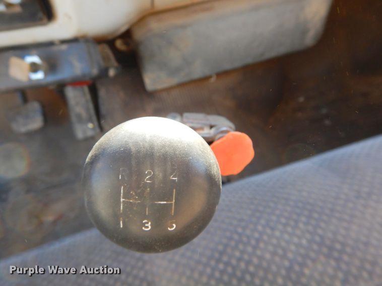 image for item DN2620 1989 GMC C7000  crane truck