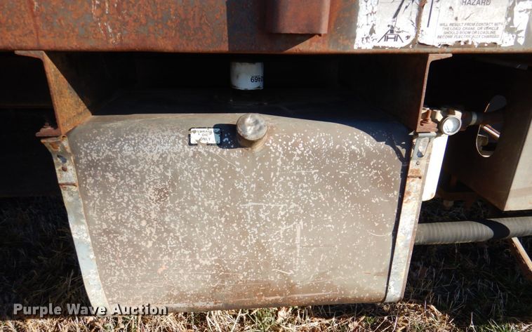 image for item DN2620 1989 GMC C7000  crane truck