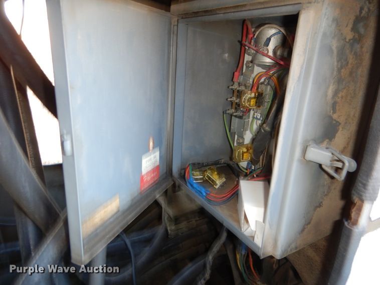 image for item DN2620 1989 GMC C7000  crane truck