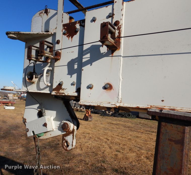 image for item DN2620 1989 GMC C7000  crane truck