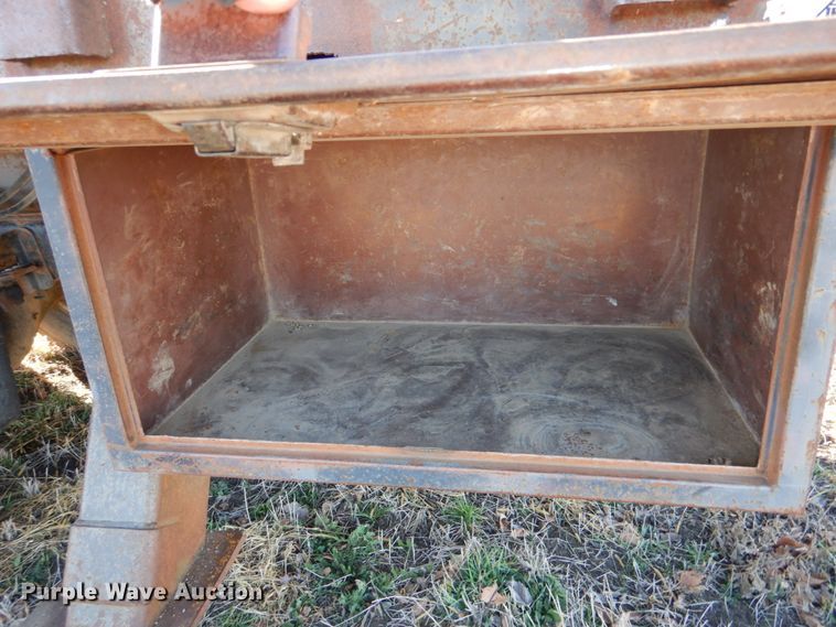 image for item DN2620 1989 GMC C7000  crane truck