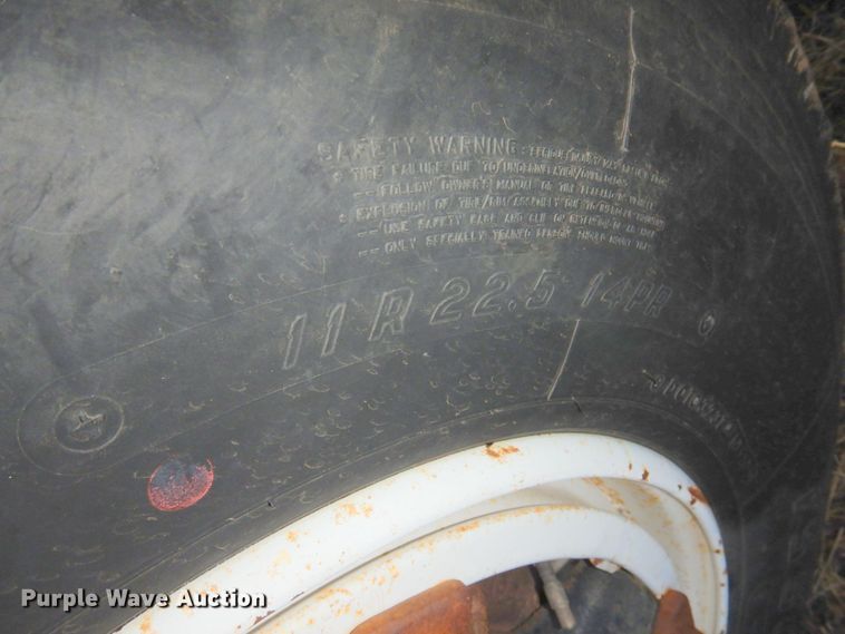 image for item DN2620 1989 GMC C7000  crane truck