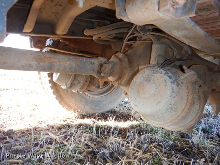 image for item DN2620 1989 GMC C7000  crane truck