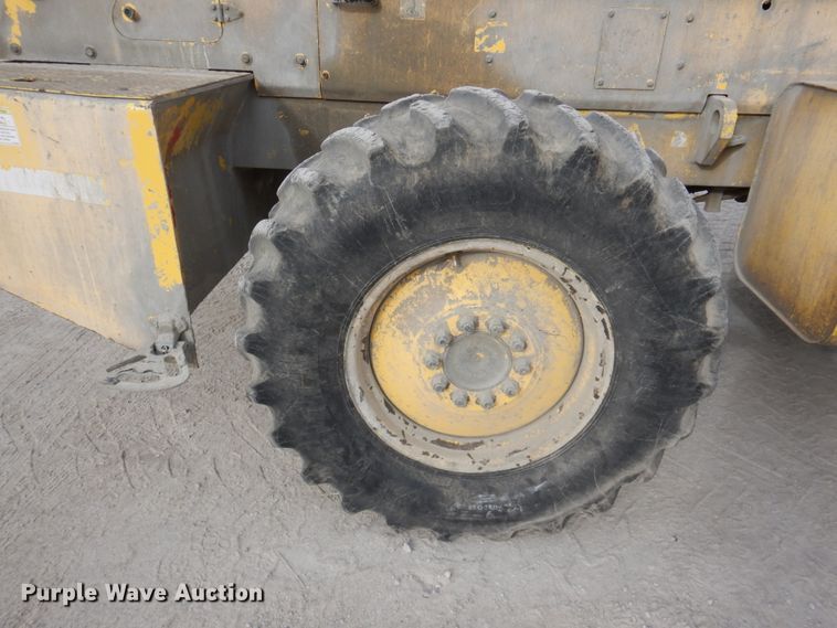 image for item DN2646 2012 Bomag MPH364R-2  recycler