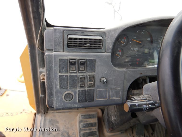 image for item DN2649 2008 Komatsu HM400-2  haul truck