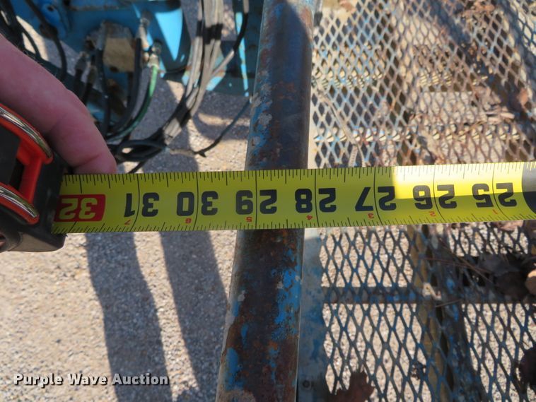 image for item DN7853 1998 Genie S-65  boom lift