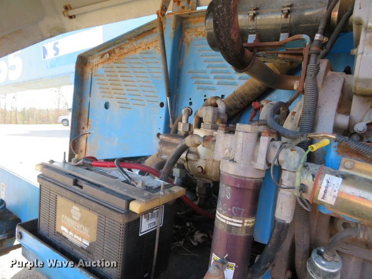 image for item DN7853 1998 Genie S-65  boom lift