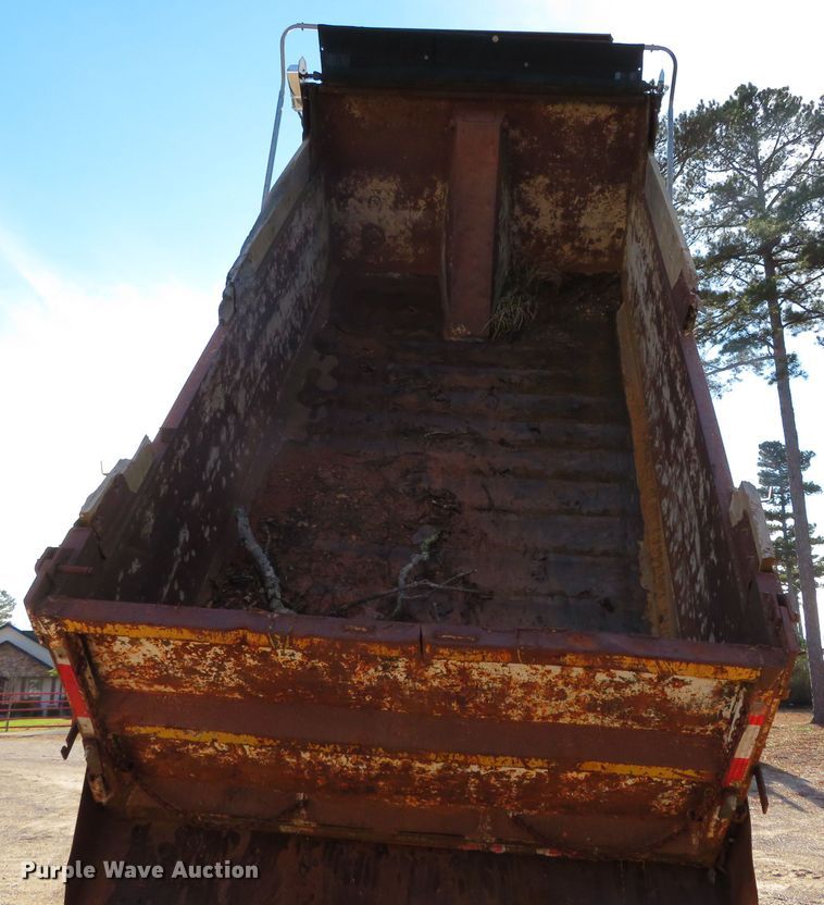 image for item DN7854 1985 Western Star 4900  dump truck