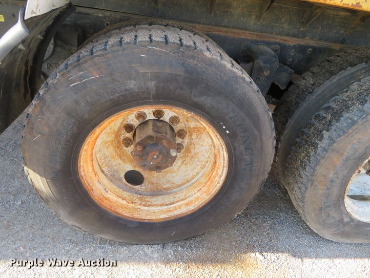 image for item DN7854 1985 Western Star 4900  dump truck