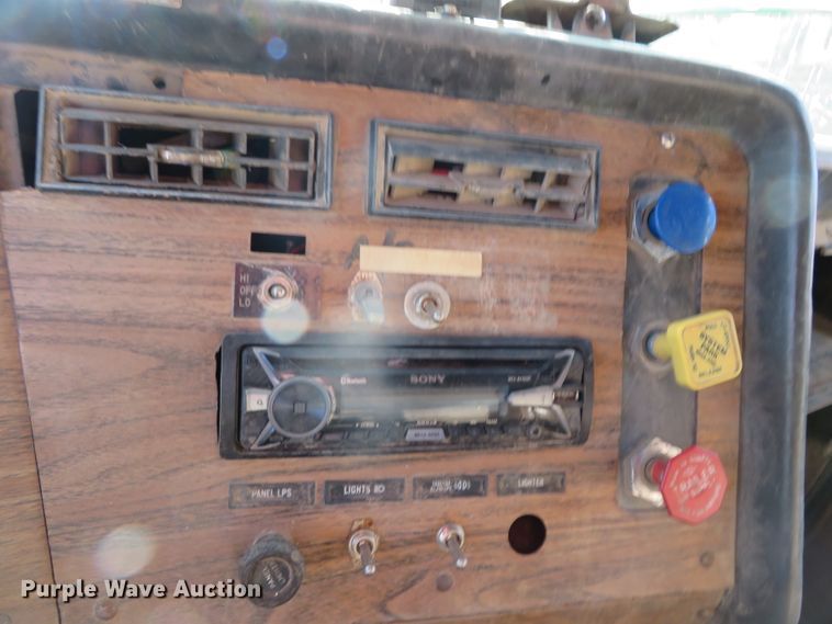 image for item DN7854 1985 Western Star 4900  dump truck