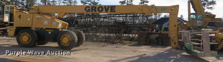 image for item DN7855 2004 Grove MZ82X  boom lift