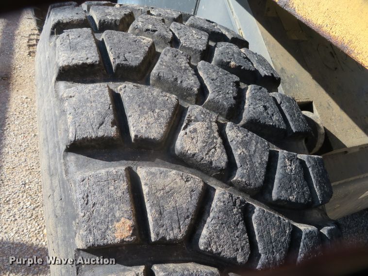 image for item DN7855 2004 Grove MZ82X  boom lift