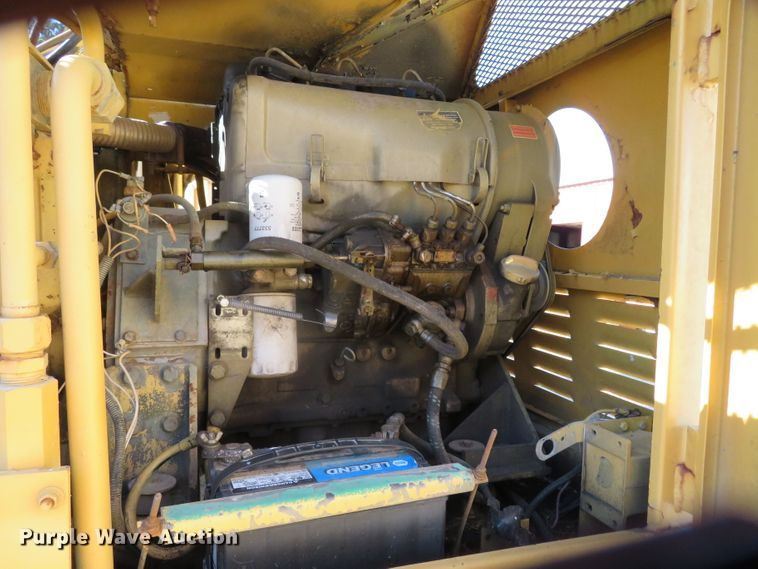 image for item DN7855 2004 Grove MZ82X  boom lift