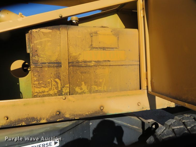 image for item DN7855 2004 Grove MZ82X  boom lift