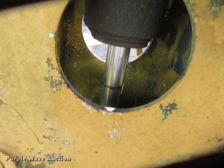 image for item DN7855 2004 Grove MZ82X  boom lift