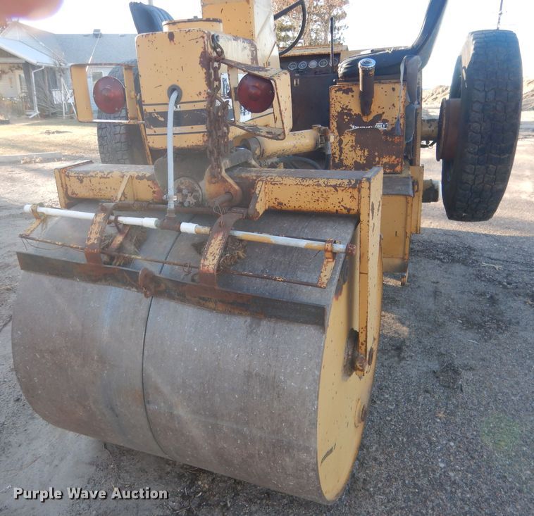 image for item HU9365 Ferguson 46A  double drum roller