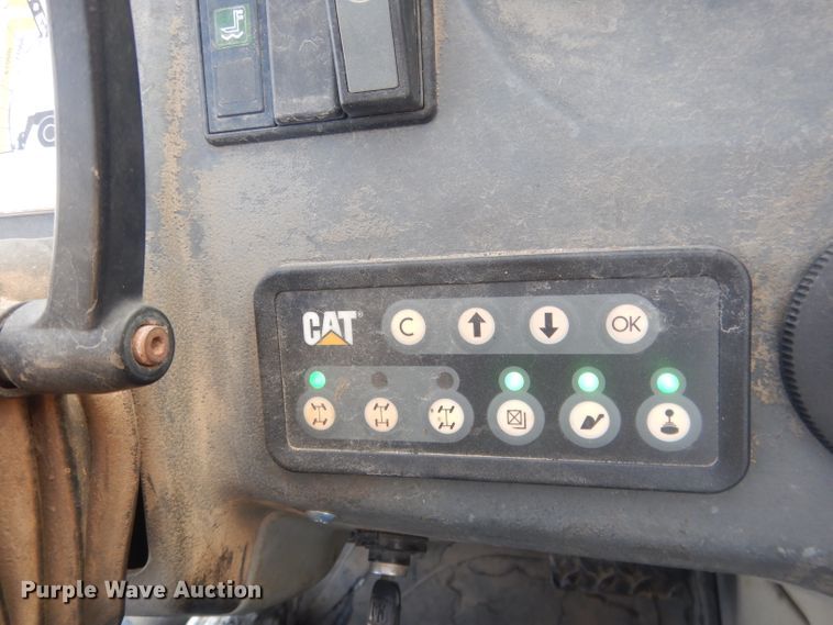 image for item HU9371 2010 Caterpillar TH406  telehandler