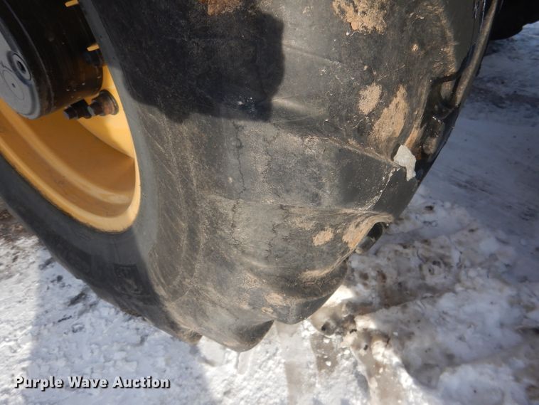 image for item HU9371 2010 Caterpillar TH406  telehandler