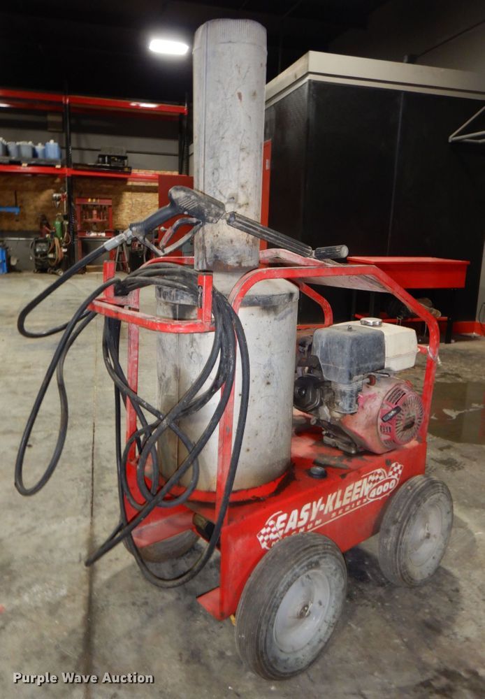 image for item IB9513 Easy Kleen Magnum 4000  hot pressure washer