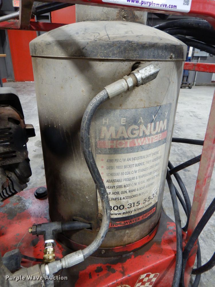 image for item IB9513 Easy Kleen Magnum 4000  hot pressure washer