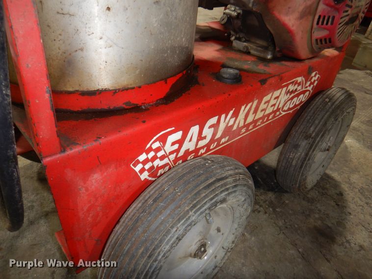 image for item IB9513 Easy Kleen Magnum 4000  hot pressure washer