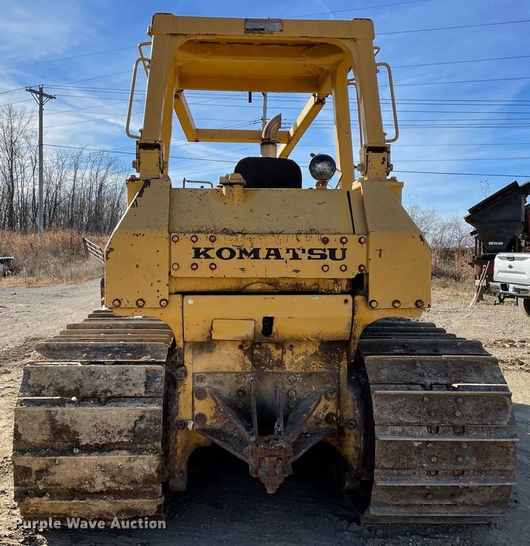 image for item IF9268 1990 Komatsu D68E  dozer