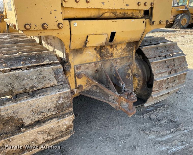 image for item IF9268 1990 Komatsu D68E  dozer
