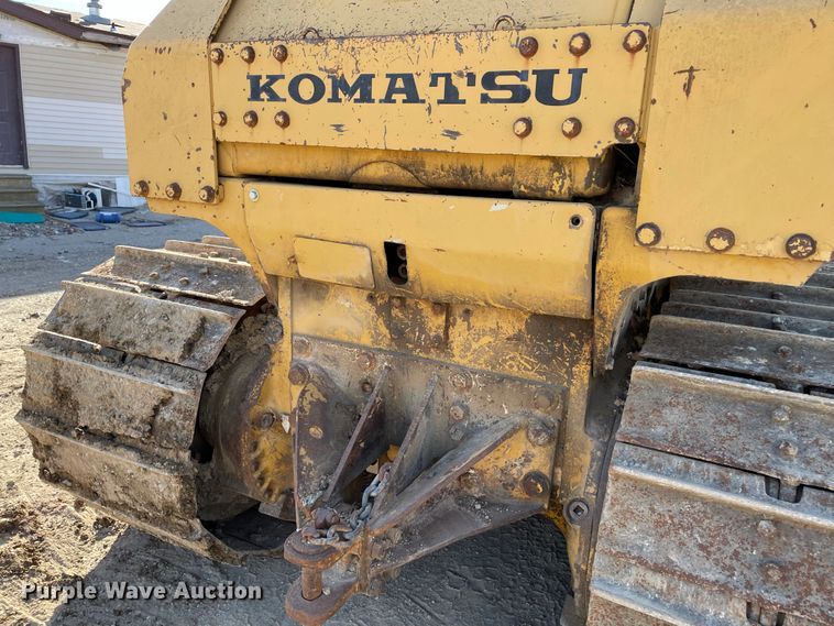 image for item IF9268 1990 Komatsu D68E  dozer