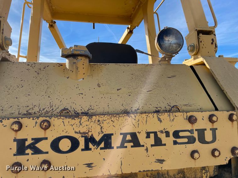 image for item IF9268 1990 Komatsu D68E  dozer